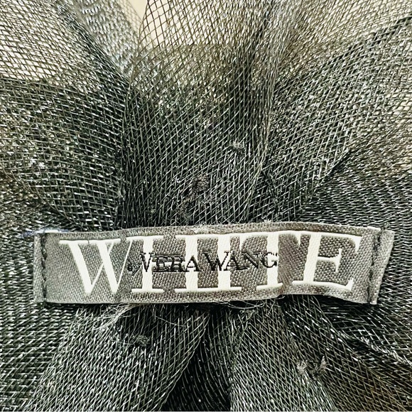 White by Vera Wang Wedding Dress – Strapless, Tiered Skirt, Train, Size 2 - Picture 6 of 16